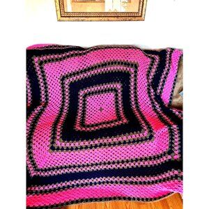Handmade Crochet Blanket Lg Throw 92x96 Pink/Navy granny Country Core cottage